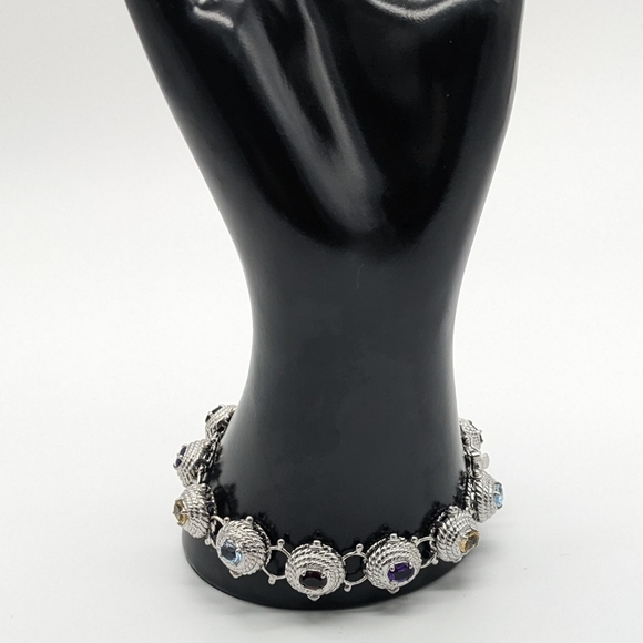 One Plated 5.75cts Multistone Rhodium Bracelet 8.1 in. (3) Violet Amethyst stone - Picture 7 of 15